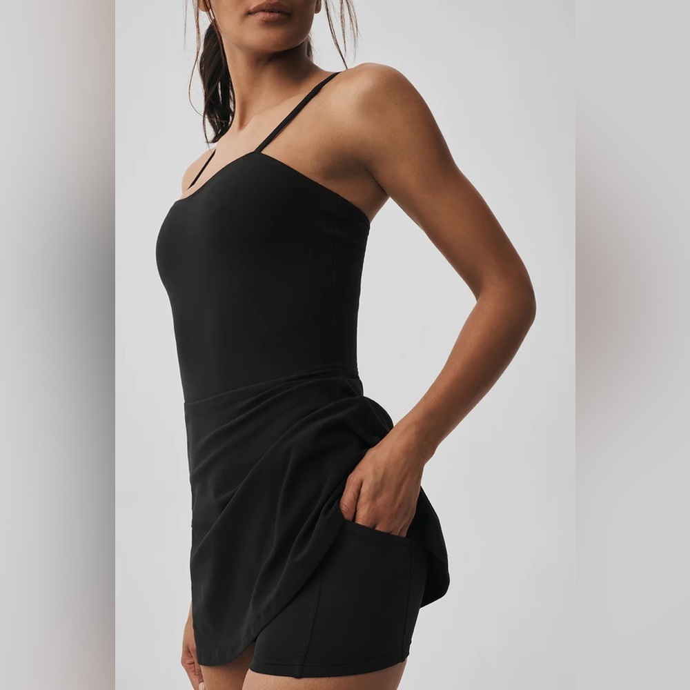 ALO YOGA | ✨NEW✨ Alosoft Courtside Tennis Dress in Black - Picture 2 of 5